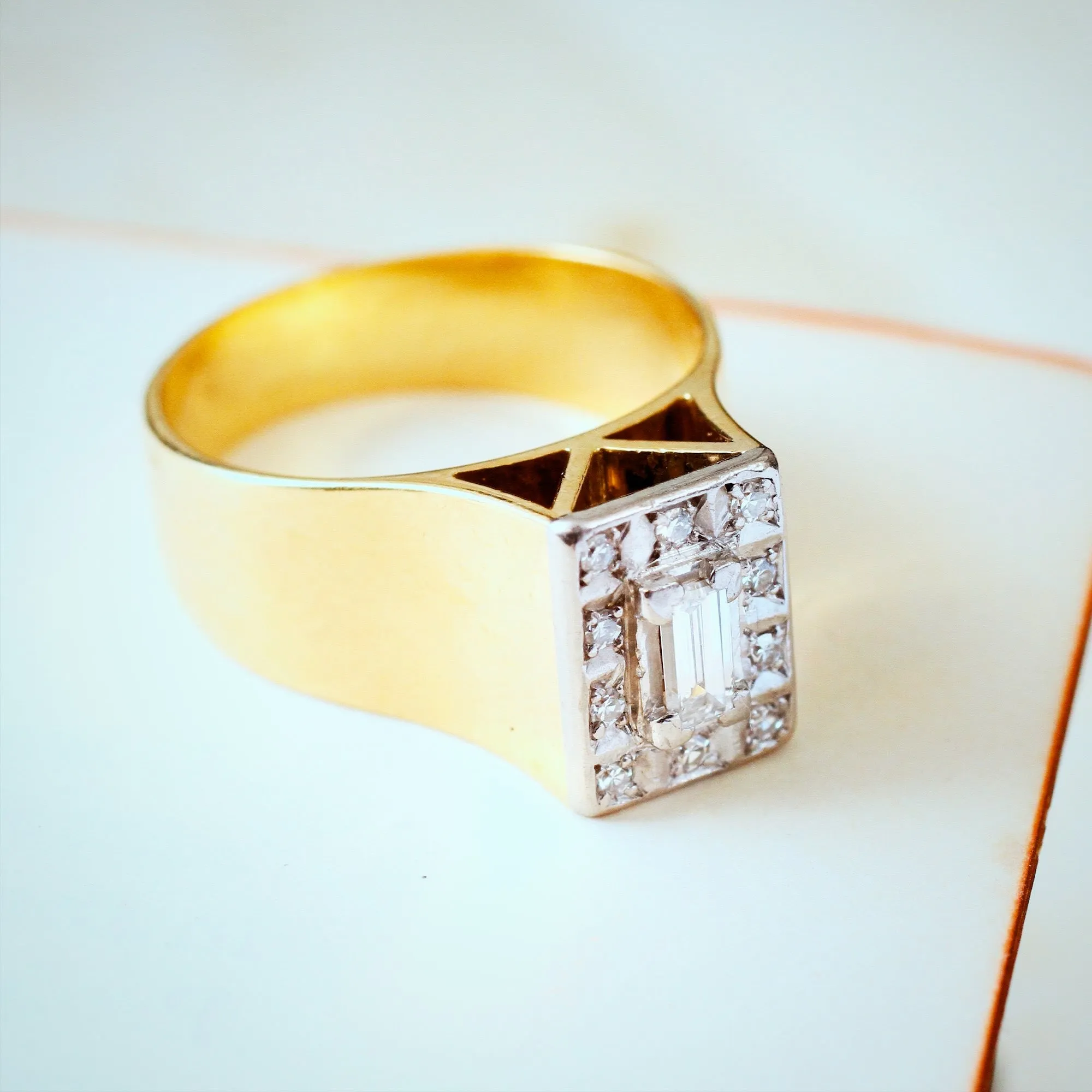 Exciting! Statement Mid Century Diamond Cluster Band