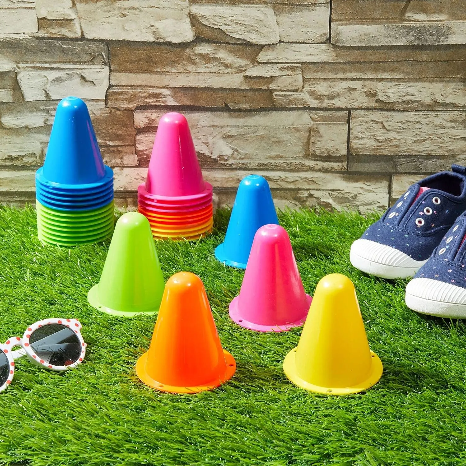 Juvale 50 Pack Mini Cones for Classroom, Traffic Cones, Sports Cones for Soccer, Basketball, Football, Agility, and Footwork Training, Indoor and Outdoor
